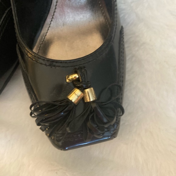 Vince Camuto black shoes size 5 1/2 - Picture 3 of 5